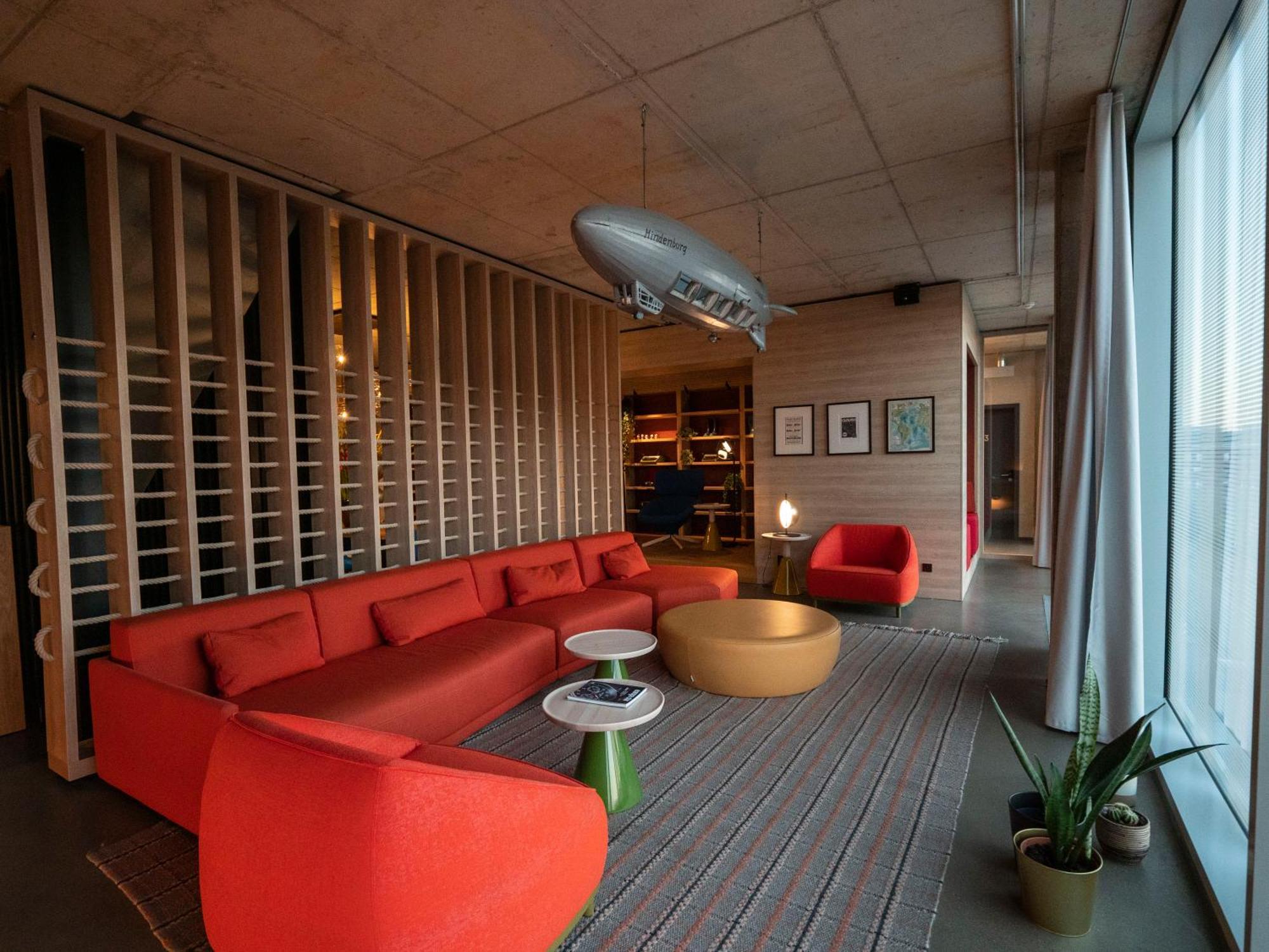 Theclouth Hotel Кьолн Екстериор снимка
