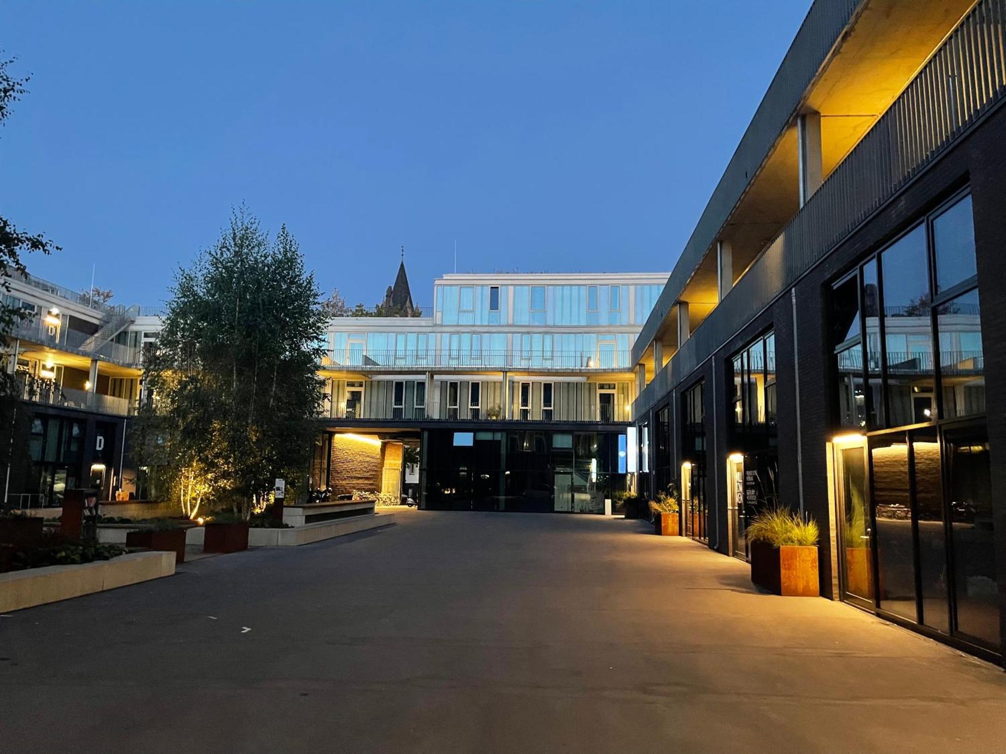Theclouth Hotel Кьолн Екстериор снимка