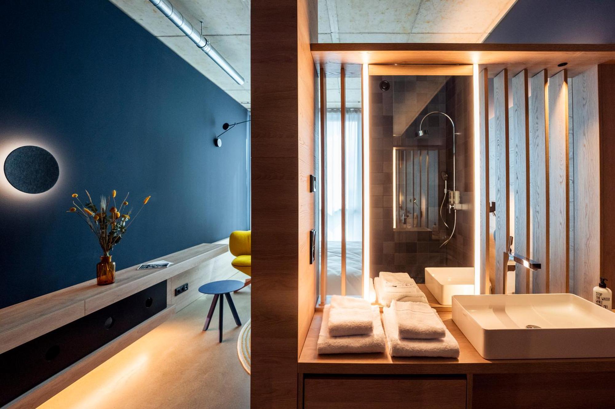 Theclouth Hotel Кьолн Екстериор снимка